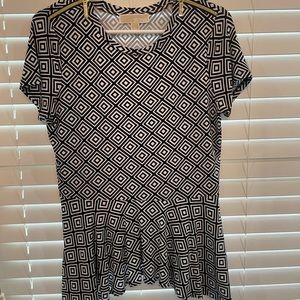 cool black and white pattern with hood zipper details